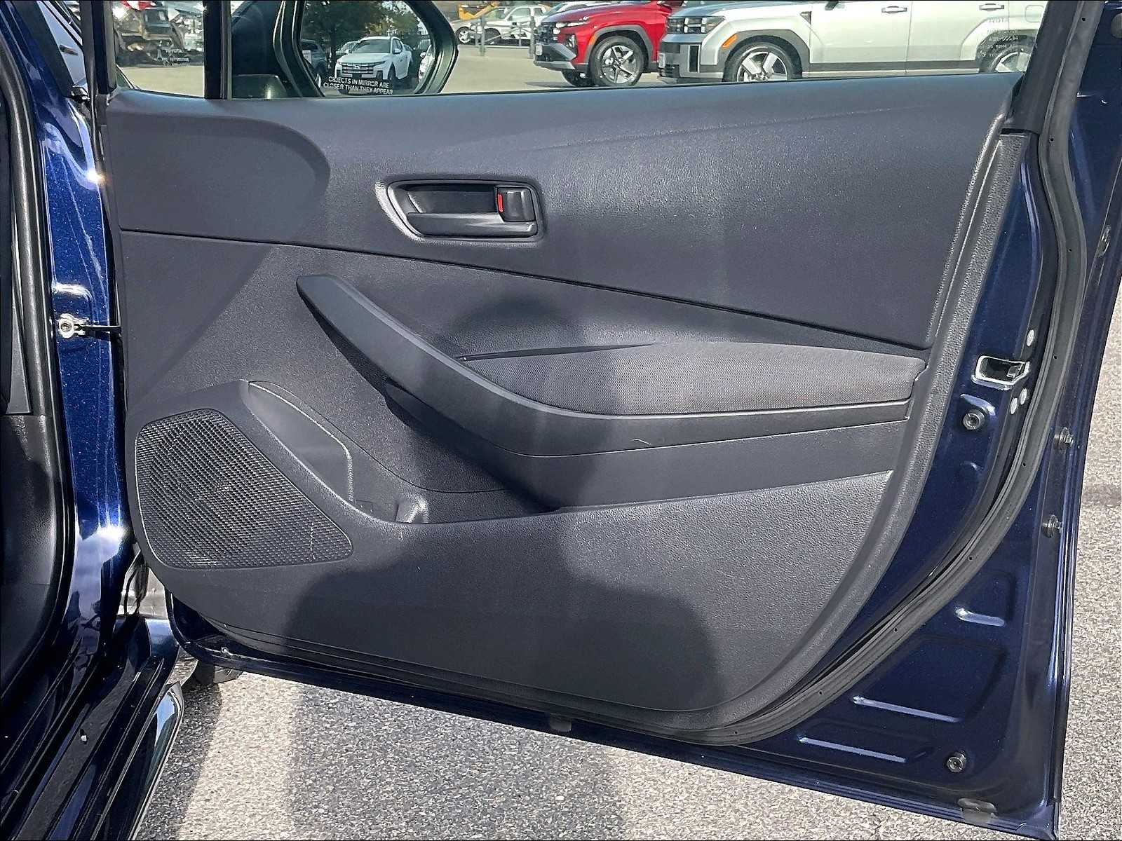 2023 Toyota Corolla LE - Photo 12