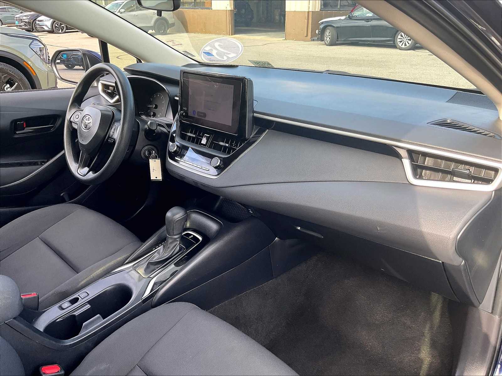 2023 Toyota Corolla LE - Photo 14