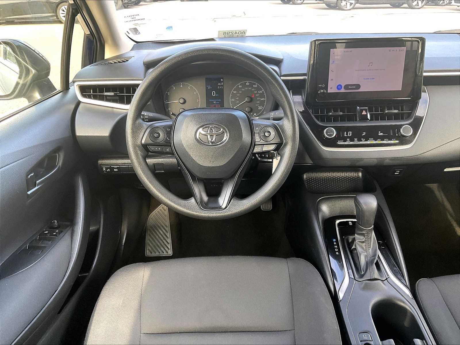 2023 Toyota Corolla LE - Photo 17