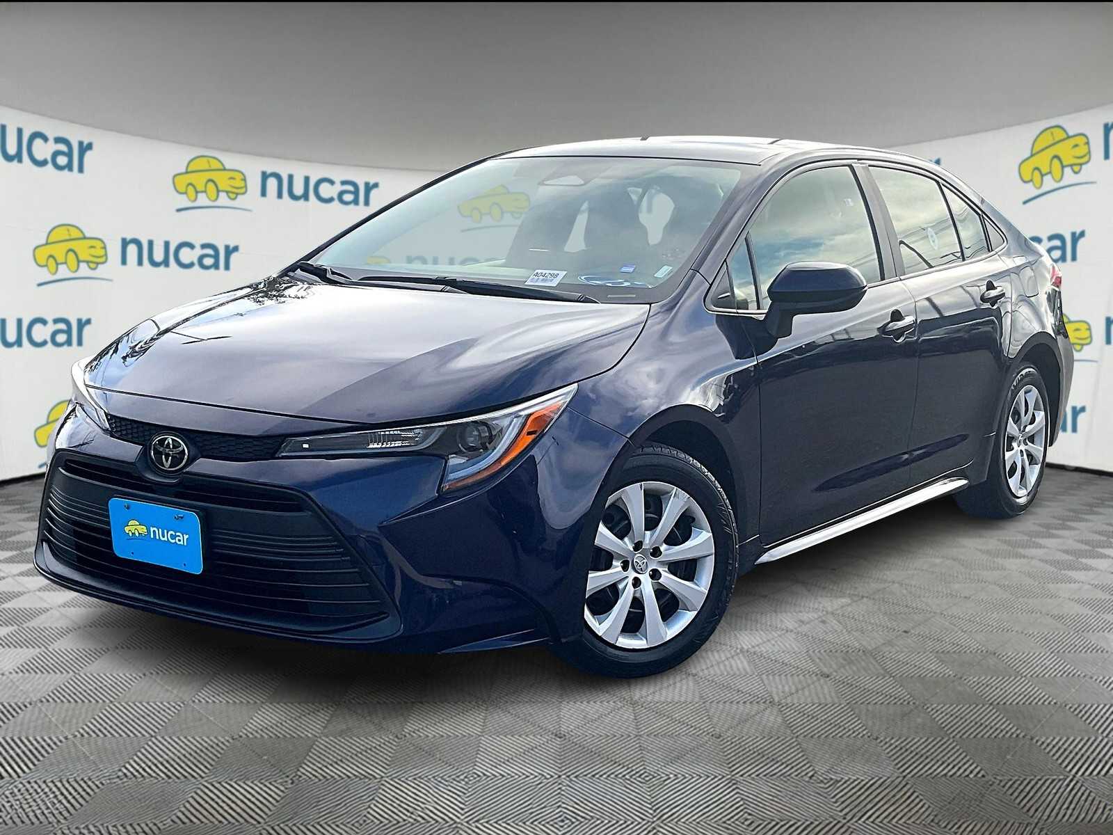2023 Toyota Corolla LE - Photo 3