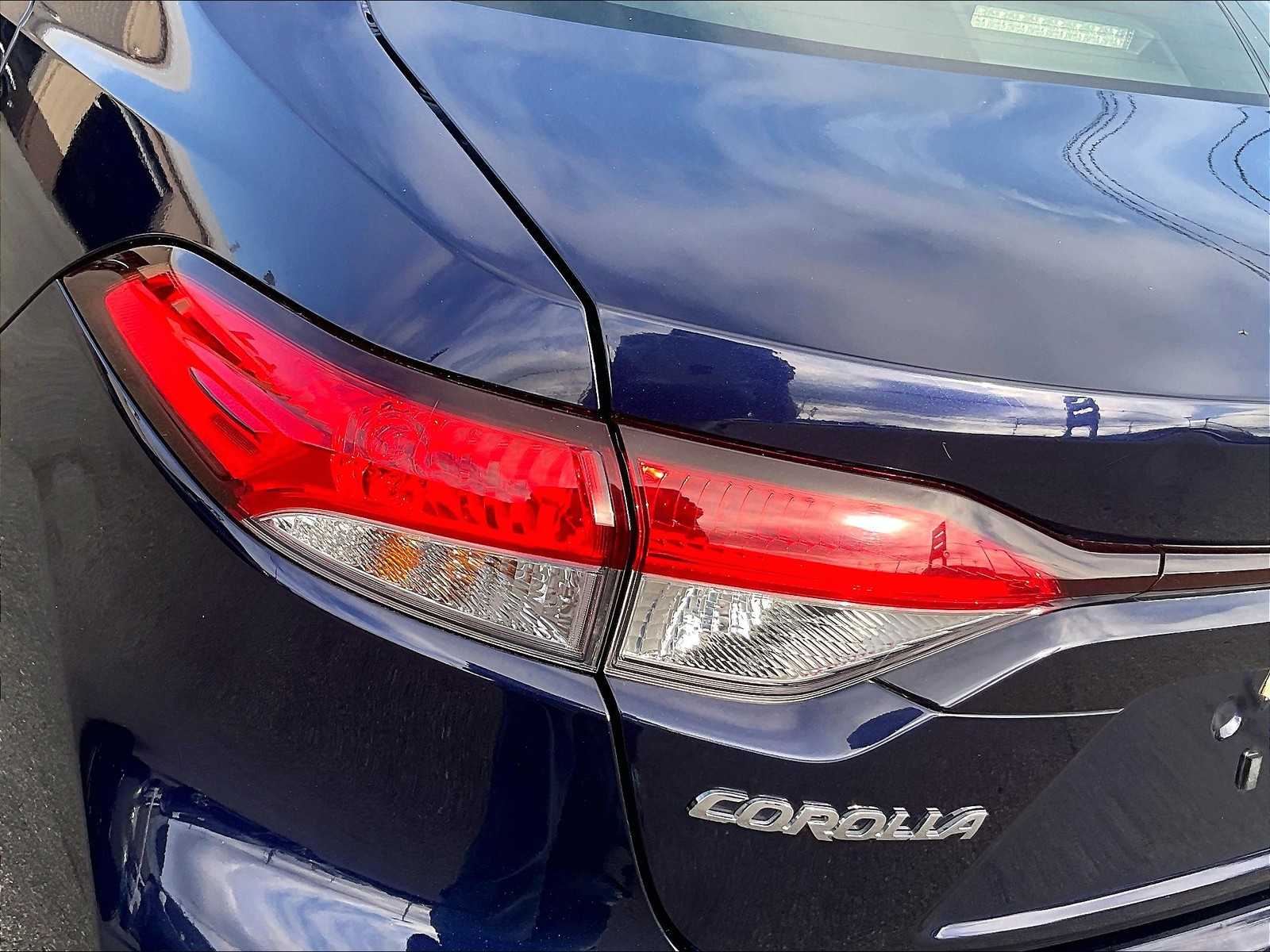 2023 Toyota Corolla LE - Photo 31