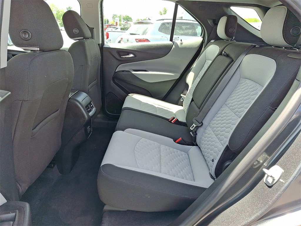 2020 Chevrolet Equinox LS - Photo 11