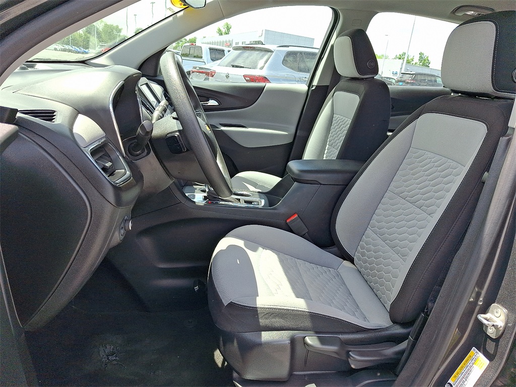 2020 Chevrolet Equinox LS - Photo 14