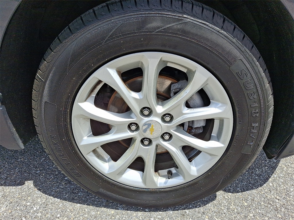 2020 Chevrolet Equinox LS - Photo 9