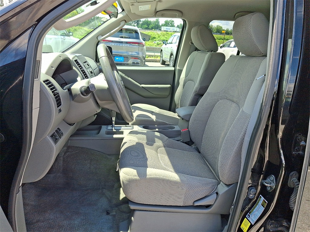 2010 Nissan Frontier SE - Photo 13