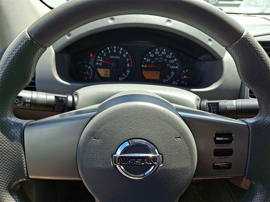 2010 Nissan Frontier SE - Photo 17