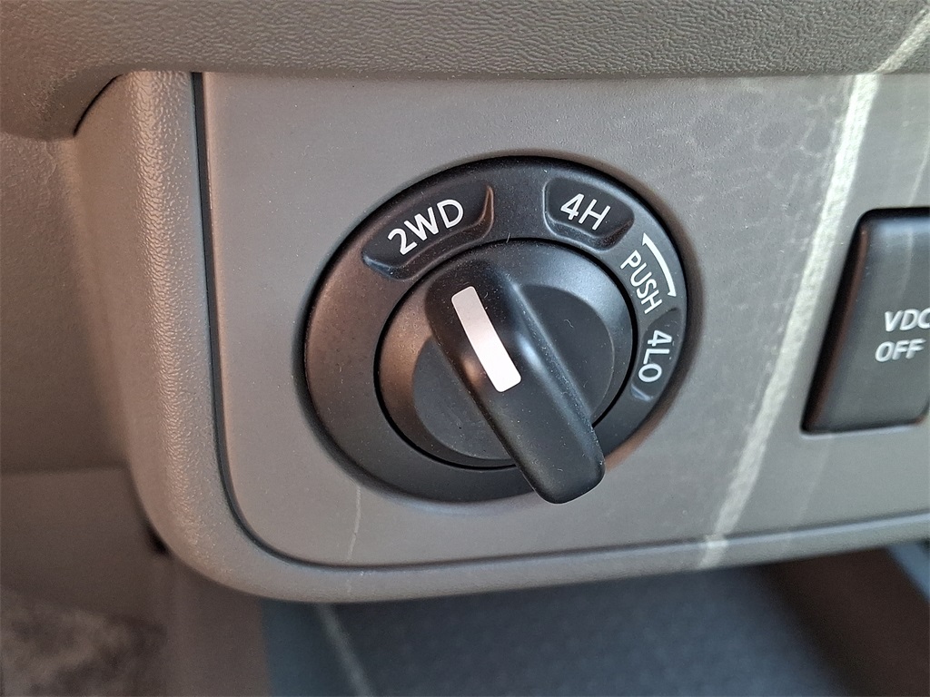 2010 Nissan Frontier SE - Photo 21