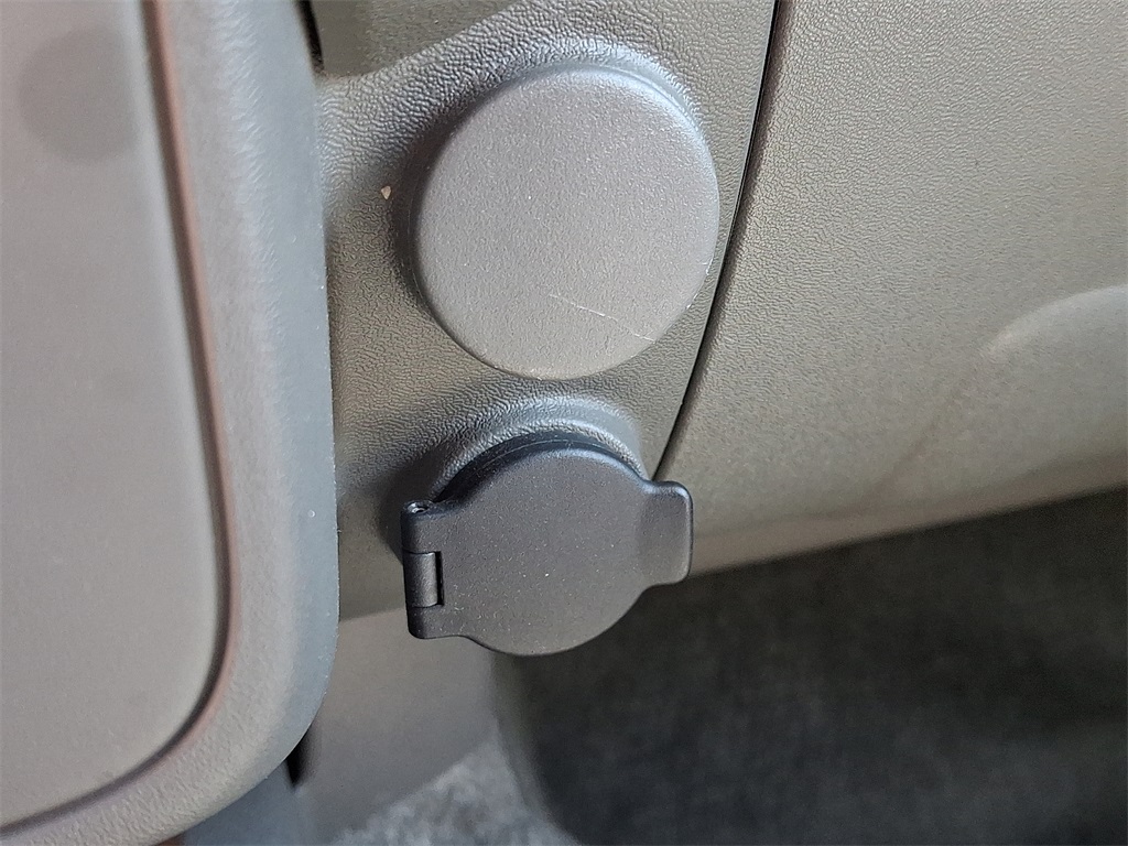 2010 Nissan Frontier SE - Photo 23