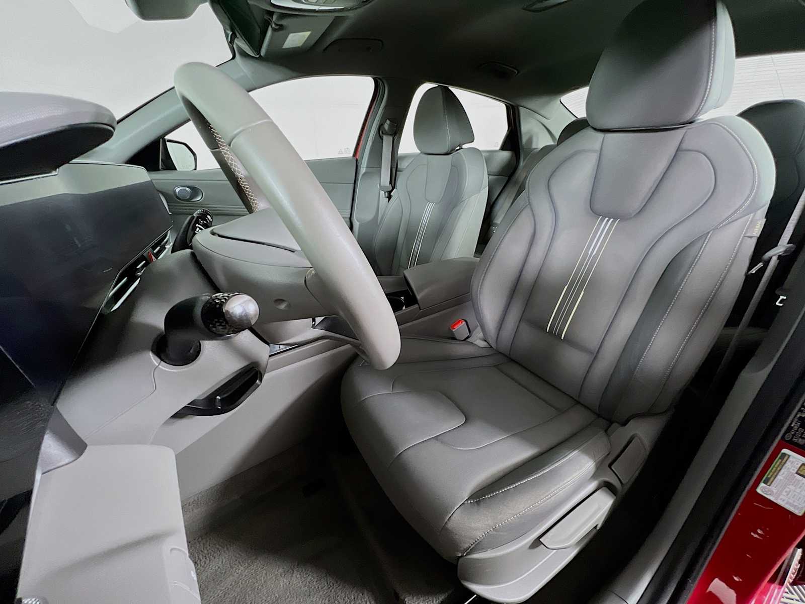 2023 Hyundai Elantra SEL - Photo 22