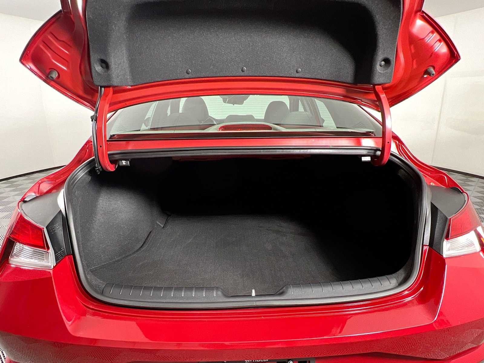 2023 Hyundai Elantra SEL - Photo 26