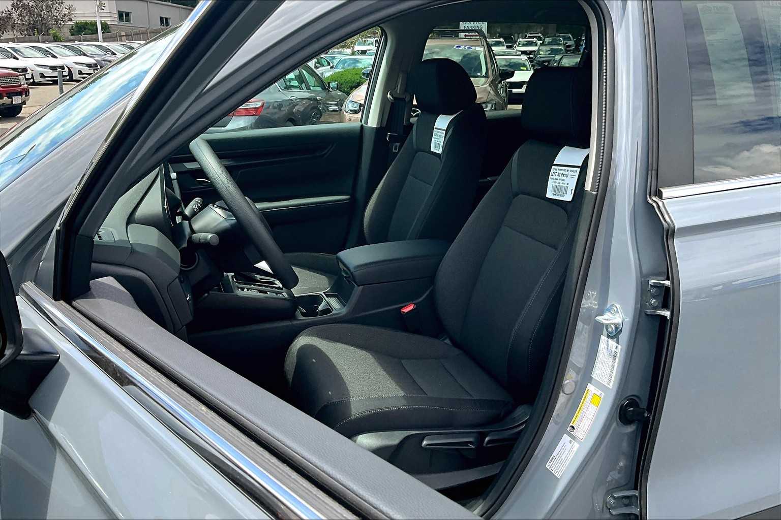 2026 Honda CR-V LX - Photo 11