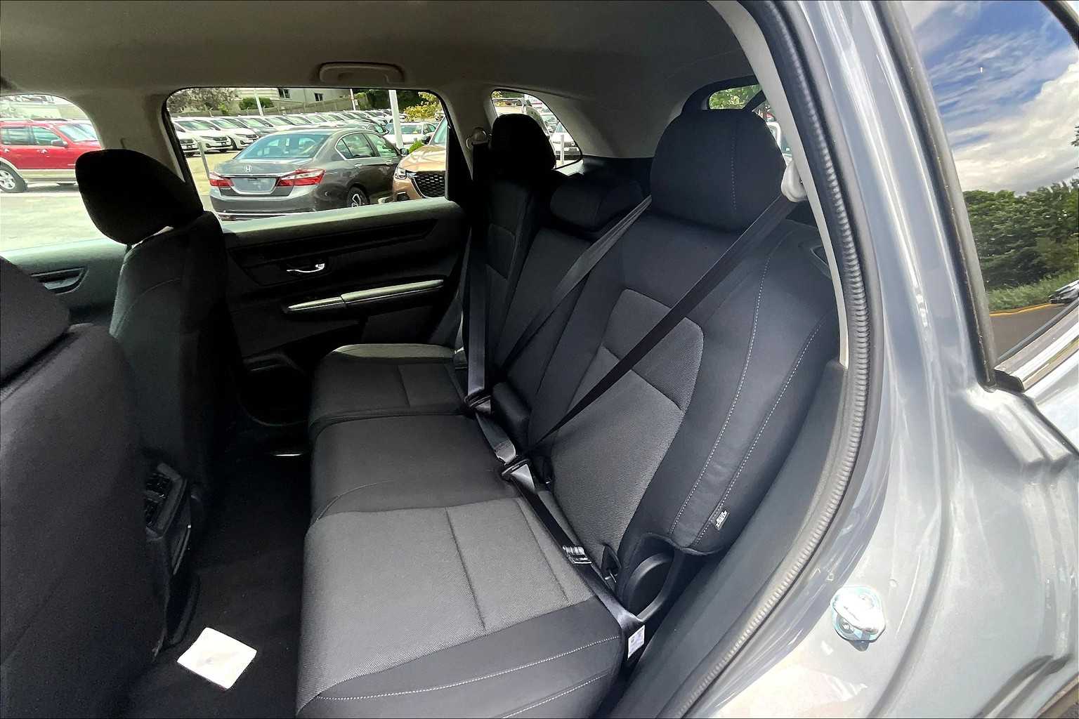 2026 Honda CR-V LX - Photo 15