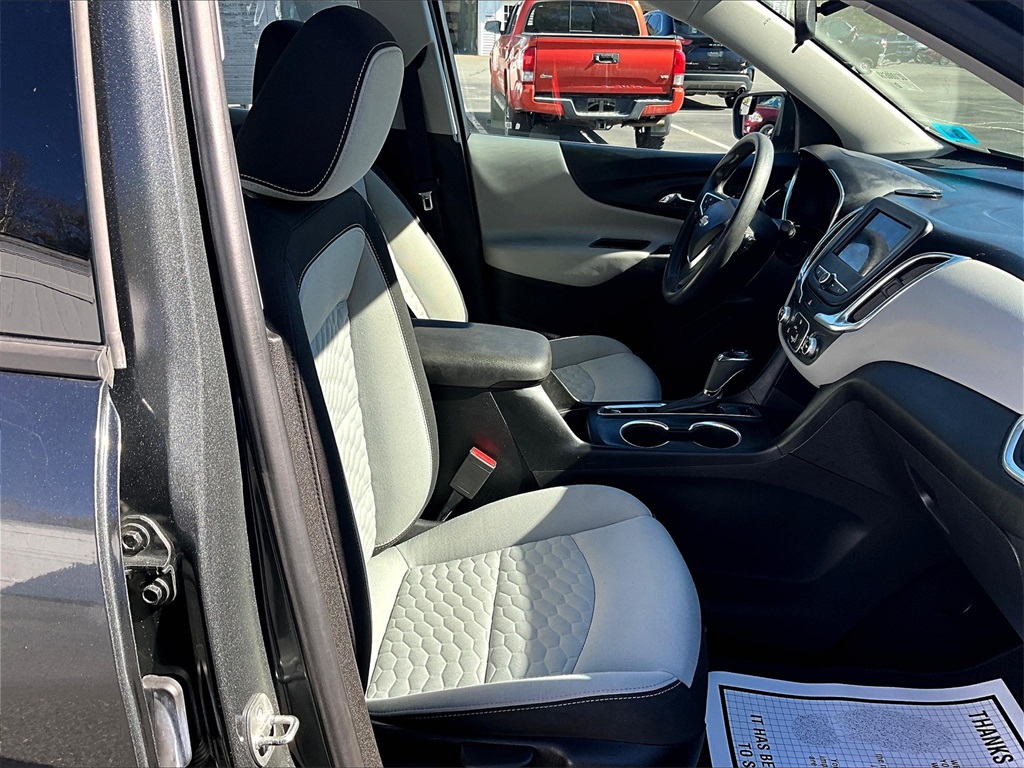 2019 Chevrolet Equinox LS - Photo 11