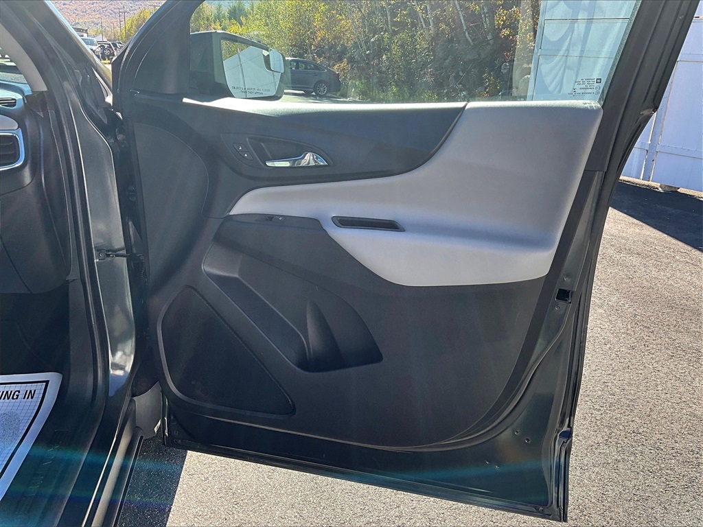 2019 Chevrolet Equinox LS - Photo 12