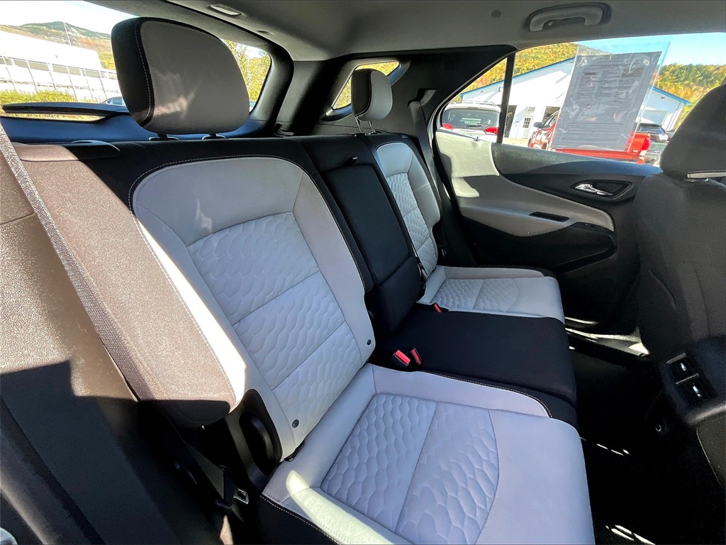 2019 Chevrolet Equinox LS - Photo 16