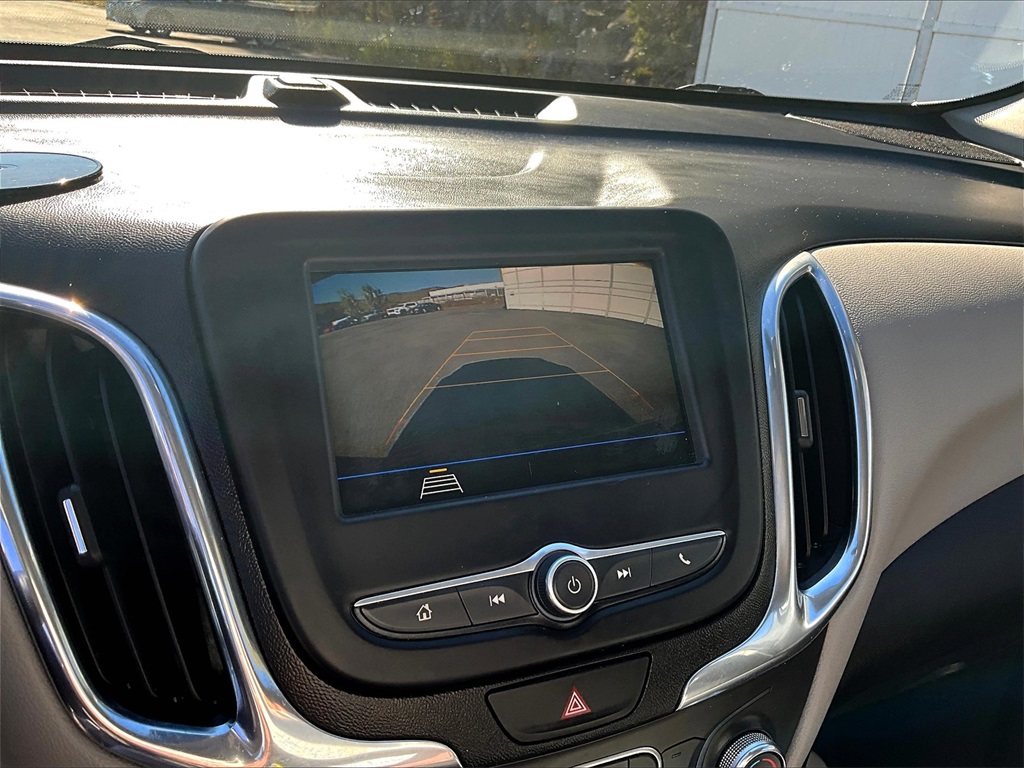 2019 Chevrolet Equinox LS - Photo 19