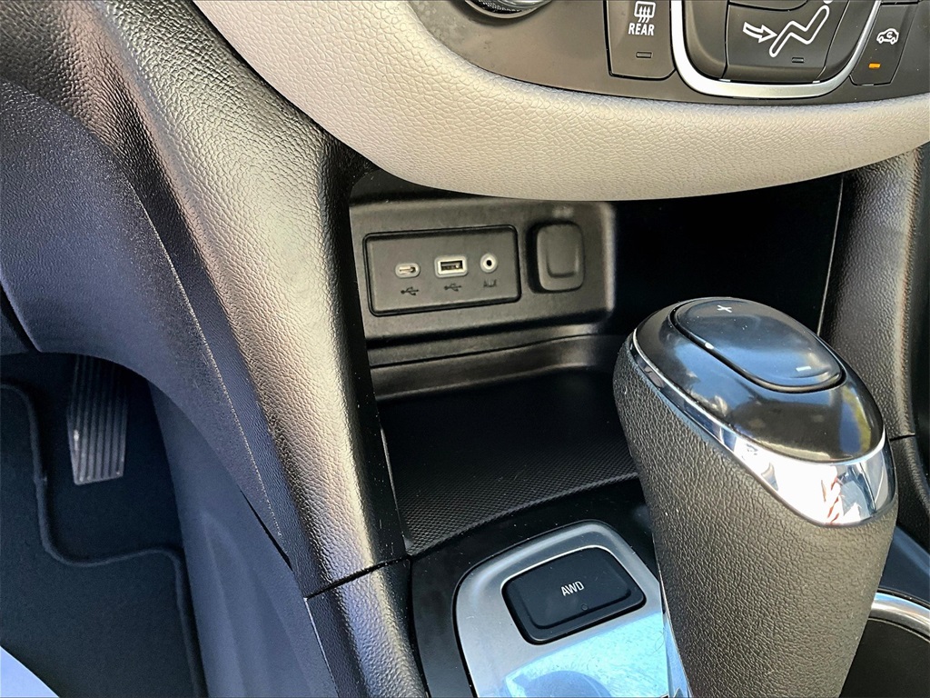 2019 Chevrolet Equinox LS - Photo 26