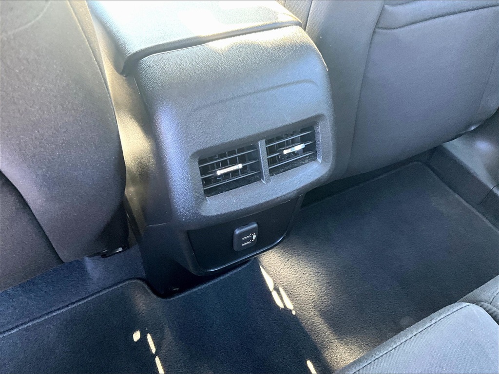2019 Chevrolet Equinox LS - Photo 27