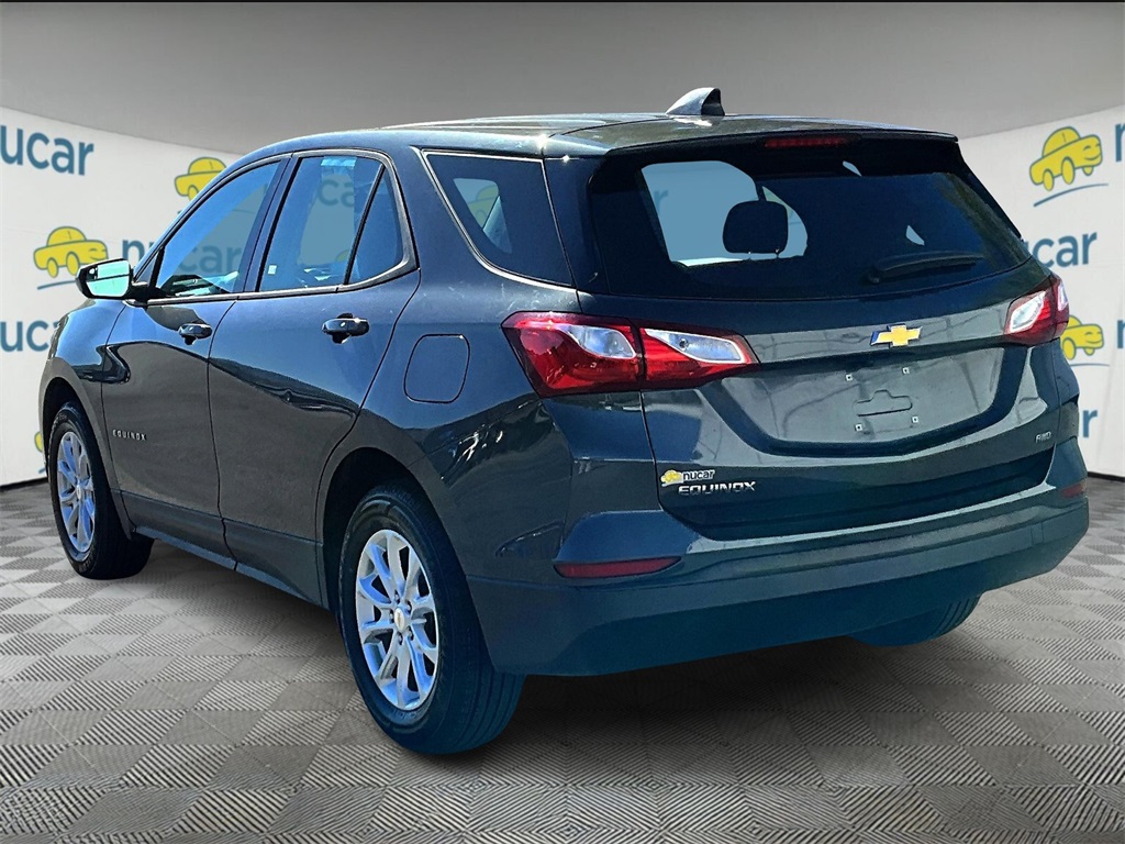 2019 Chevrolet Equinox LS - Photo 4