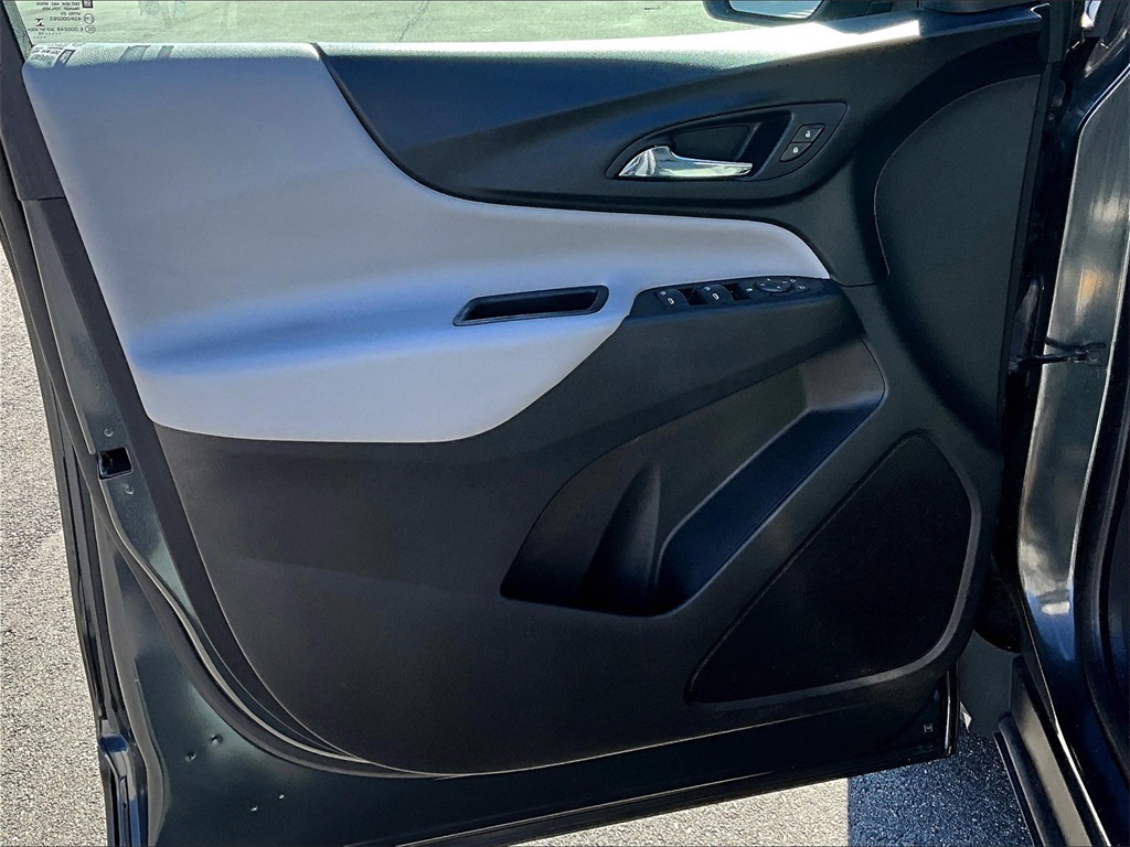 2019 Chevrolet Equinox LS - Photo 9