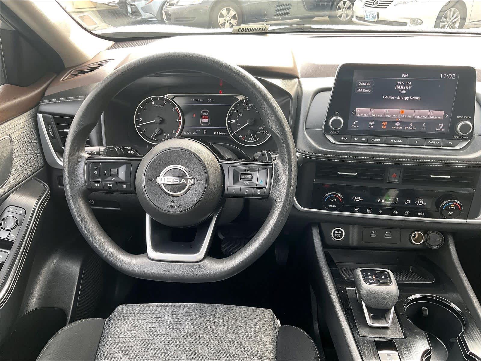 2023 Nissan Rogue SV - Photo 17