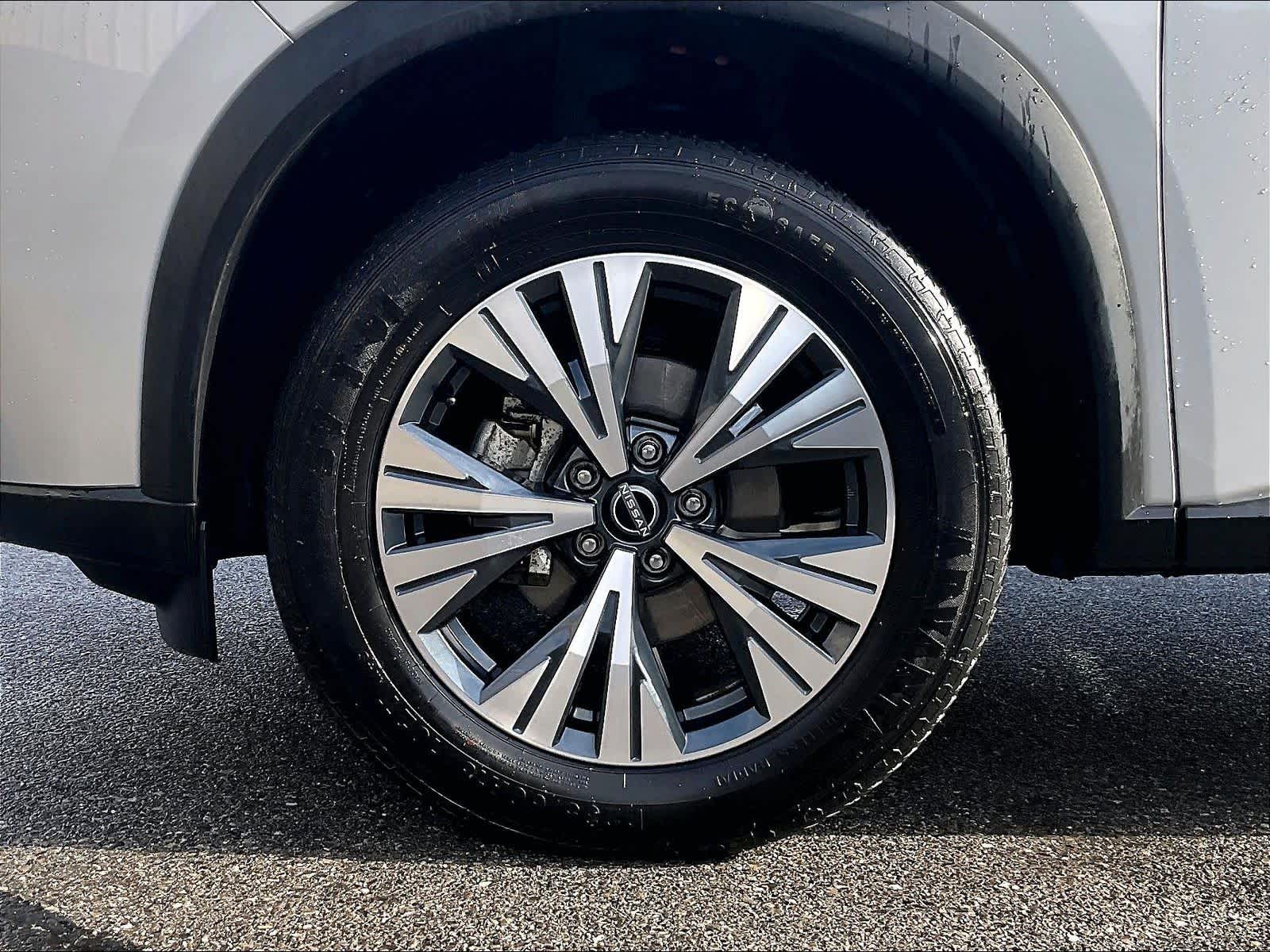 2023 Nissan Rogue SV - Photo 7