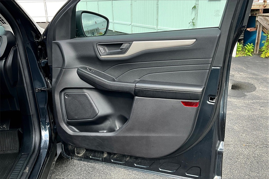 2022 Ford Escape SE - Photo 12