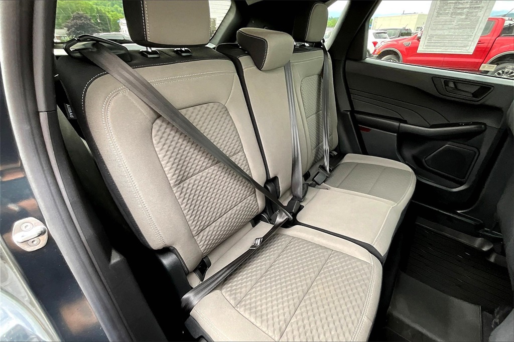 2022 Ford Escape SE - Photo 16