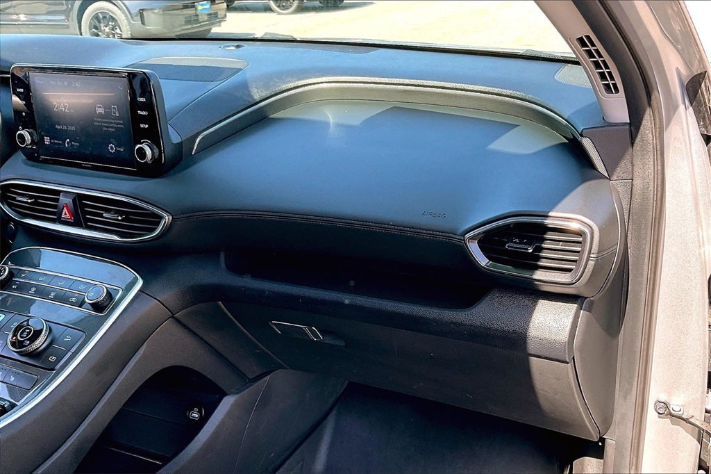 2022 Hyundai Santa Fe SEL - Photo 12
