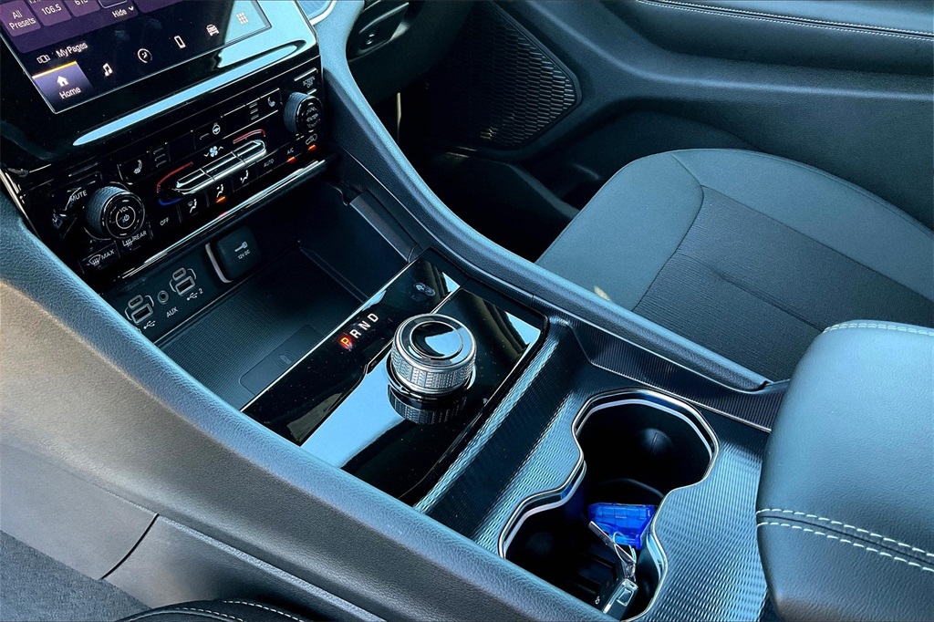 2025 Jeep Grand Cherokee Laredo X - Photo 14
