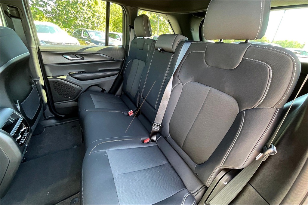 2025 Jeep Grand Cherokee Laredo X - Photo 15
