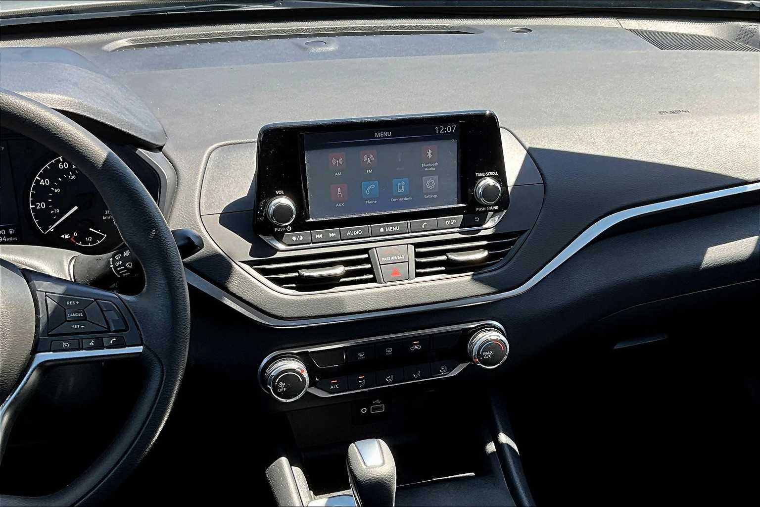 2022 Nissan Altima 2.5 S - Photo 18