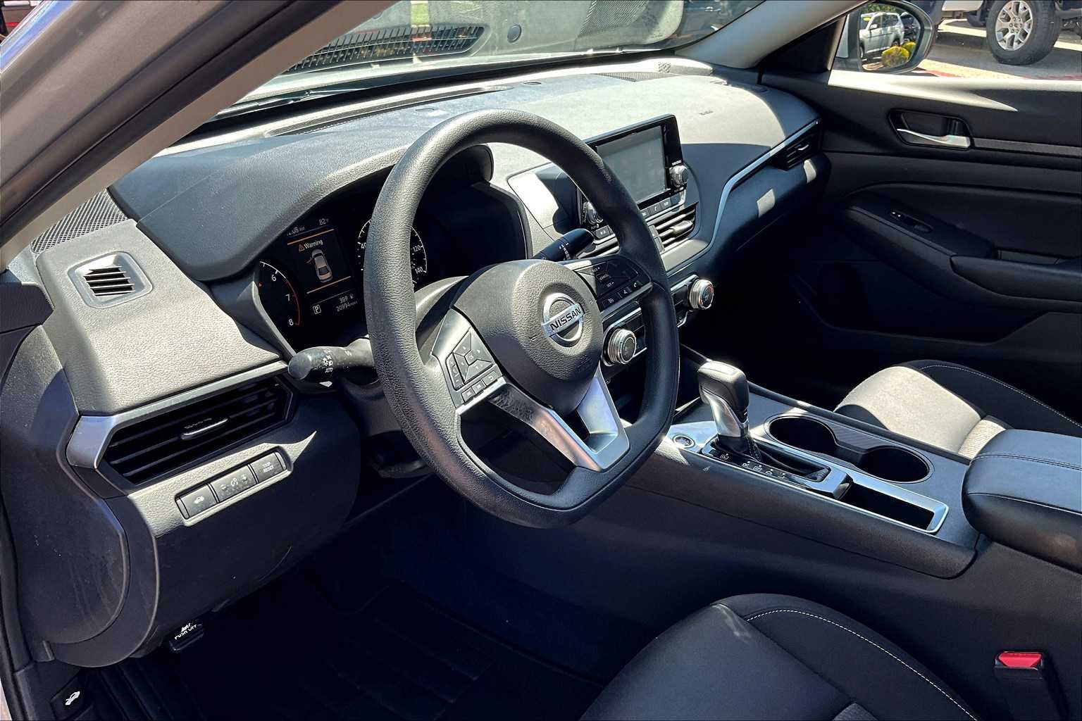 2022 Nissan Altima 2.5 S - Photo 8