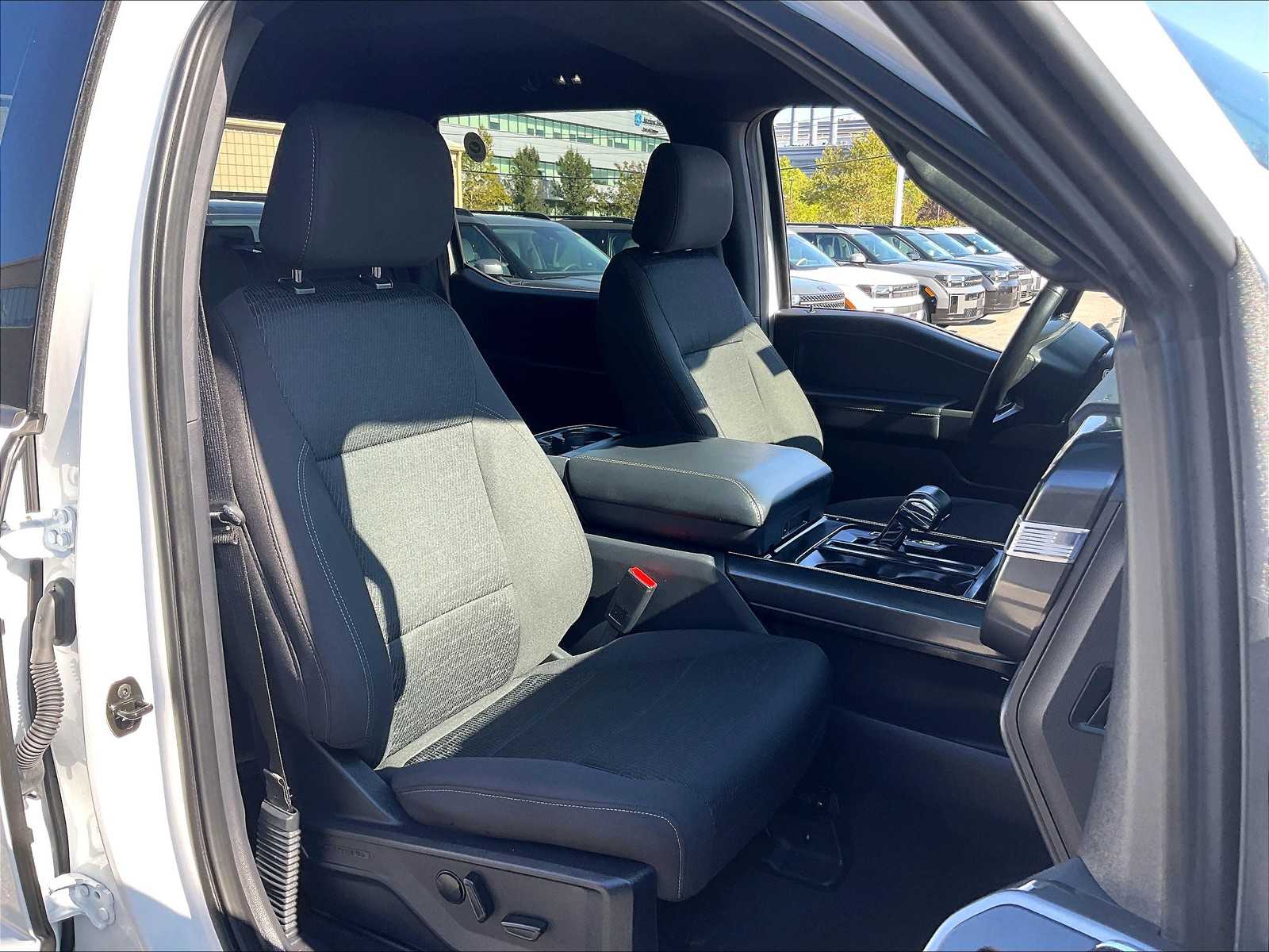2022 Ford F-150 XLT - Photo 11