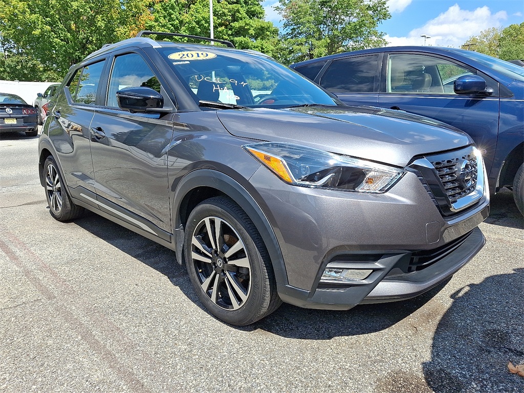 2019 Nissan Kicks SR