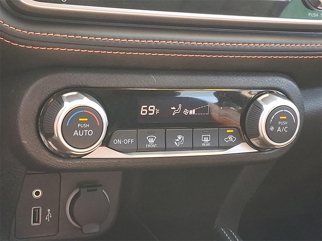 2019 Nissan Kicks SR - Photo 16