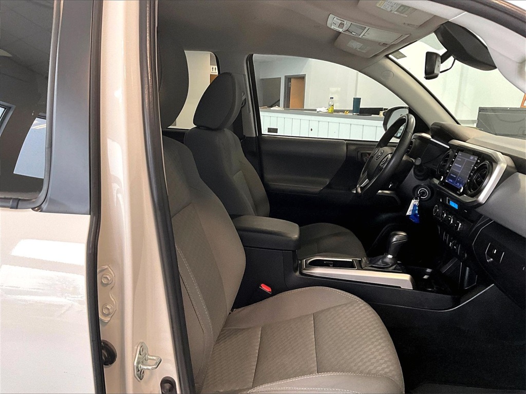 2022 Toyota Tacoma SR5 - Photo 11