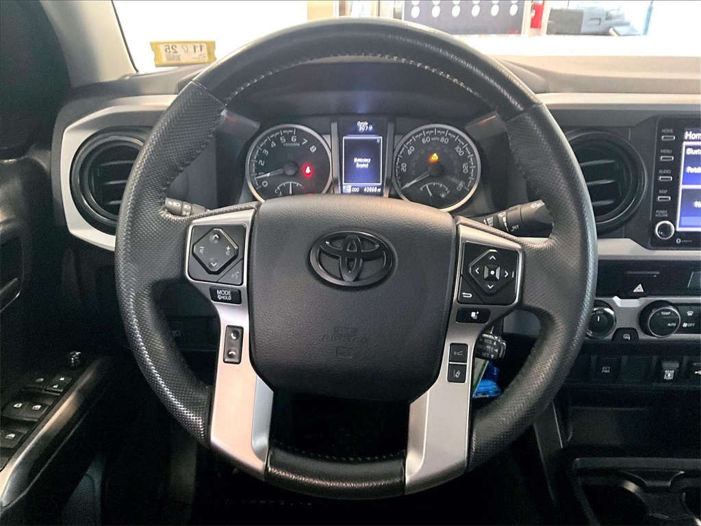 2022 Toyota Tacoma SR5 - Photo 17