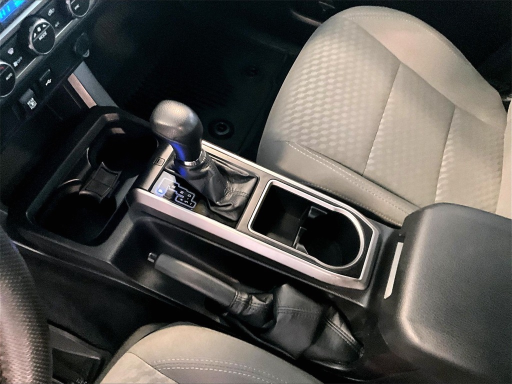 2022 Toyota Tacoma SR5 - Photo 20