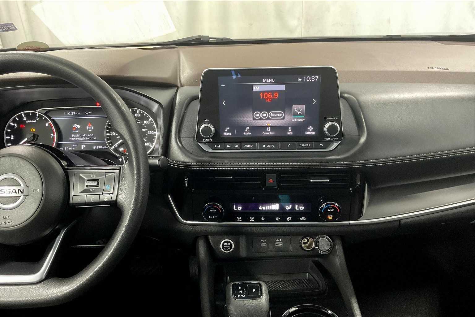 2021 Nissan Rogue SV - Photo 18