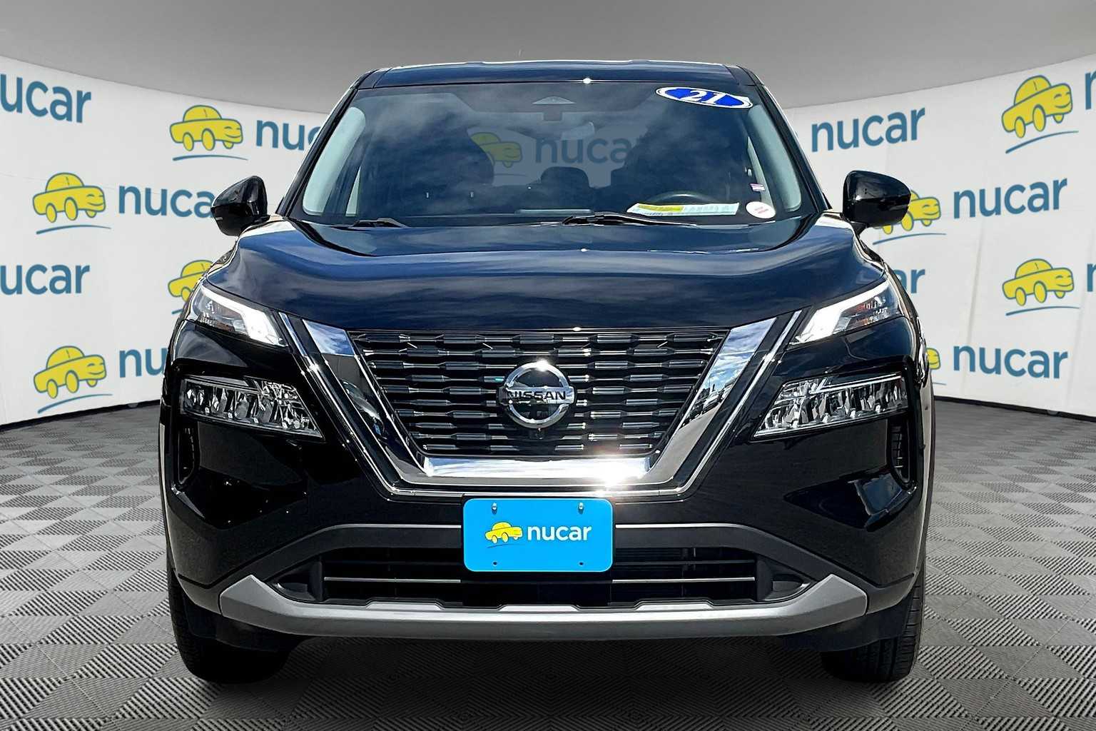 2021 Nissan Rogue SV - Photo 2