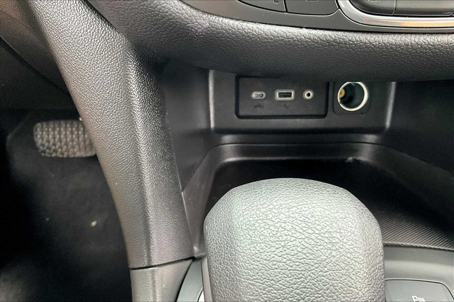2022 Chevrolet Equinox LT - Photo 25