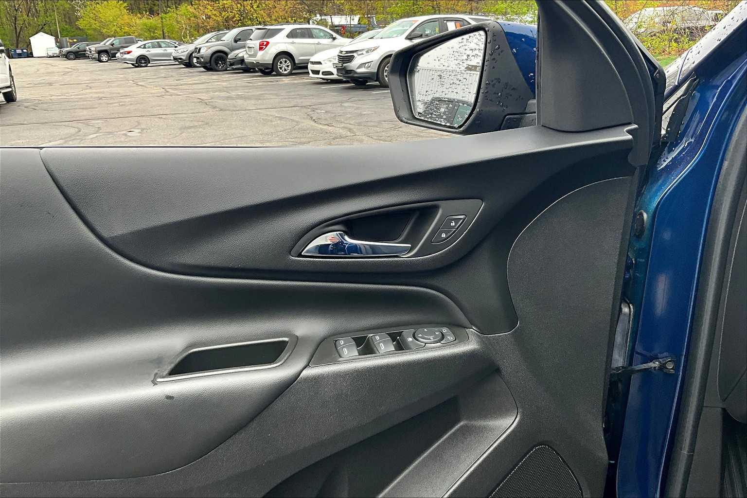 2022 Chevrolet Equinox LT - Photo 9
