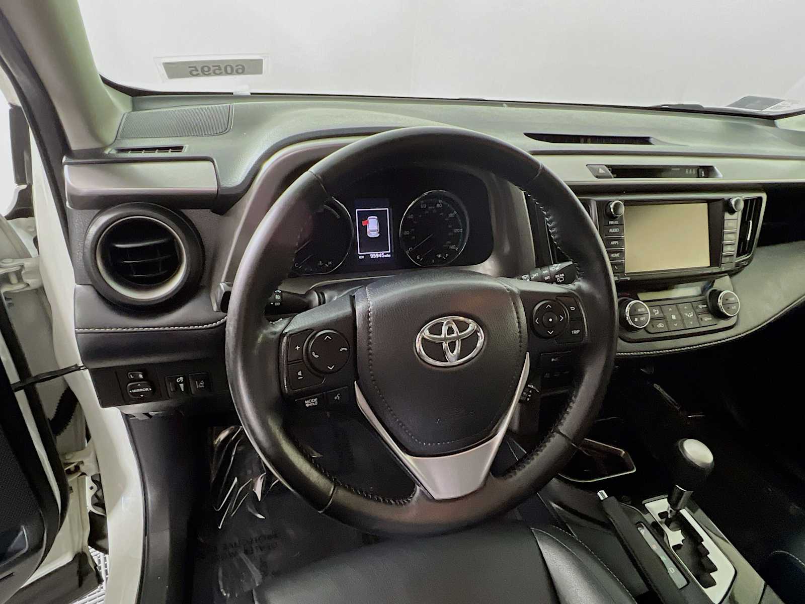 2017 Toyota RAV4 Hybrid Limited - Photo 11
