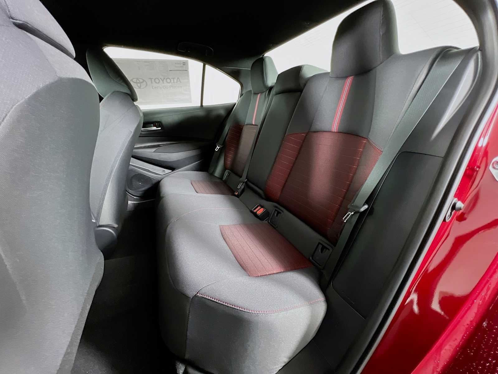 2026 Toyota Corolla SE - Photo 13