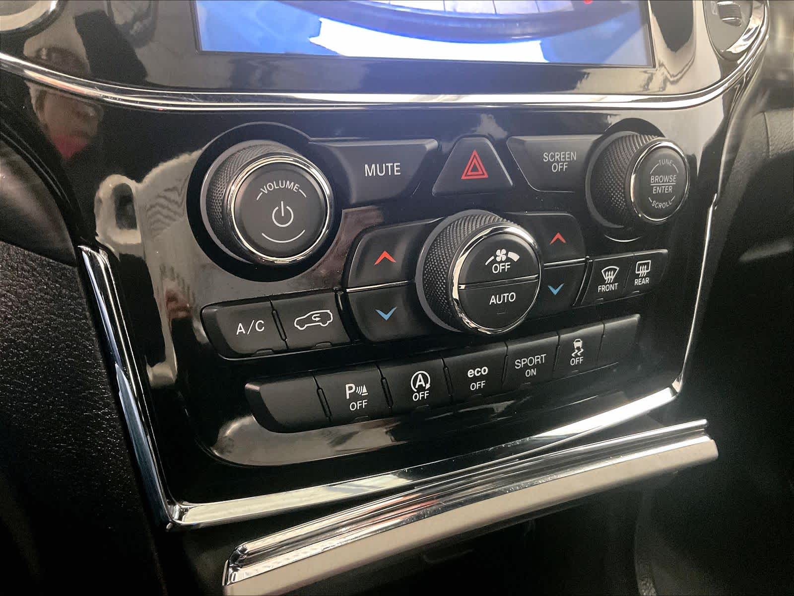 2022 Jeep Grand Cherokee WK Laredo X - Photo 26