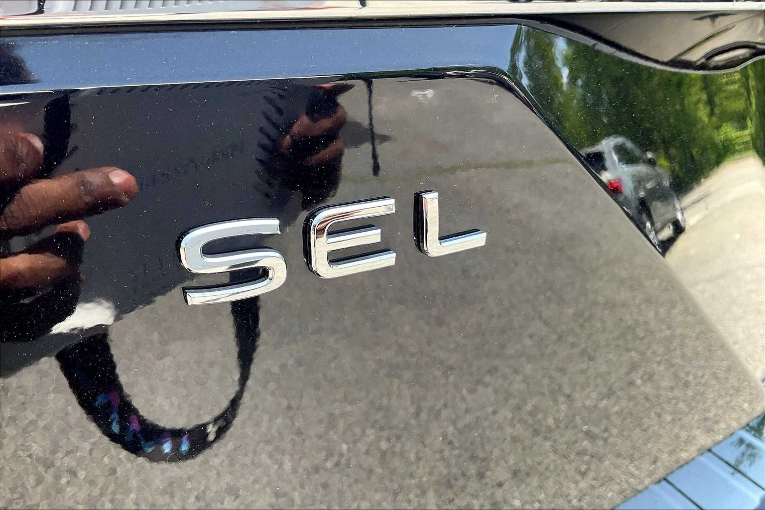 2024 Volkswagen Atlas 2.0T SEL Premium R-Line - Photo 28