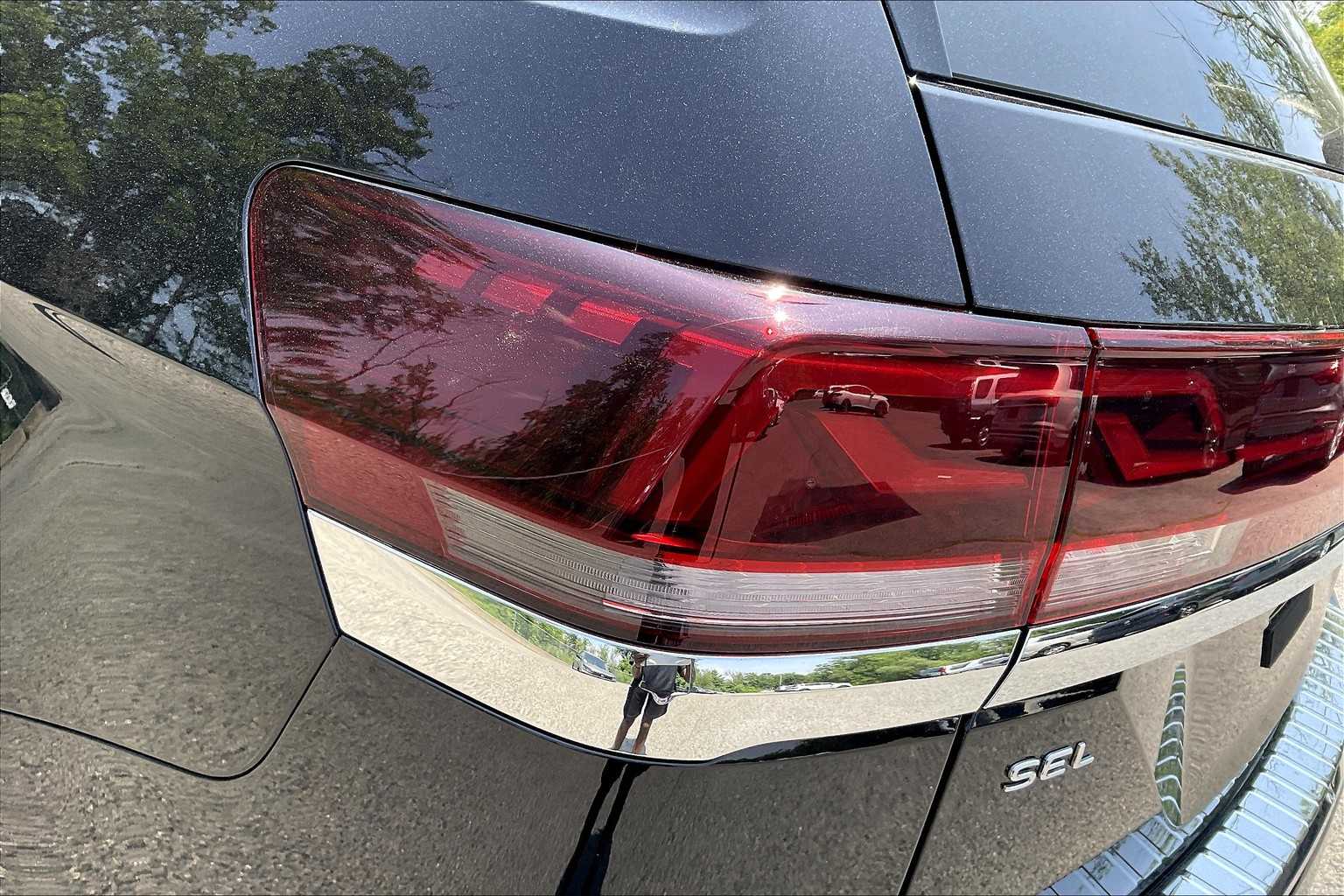 2024 Volkswagen Atlas 2.0T SEL Premium R-Line - Photo 33