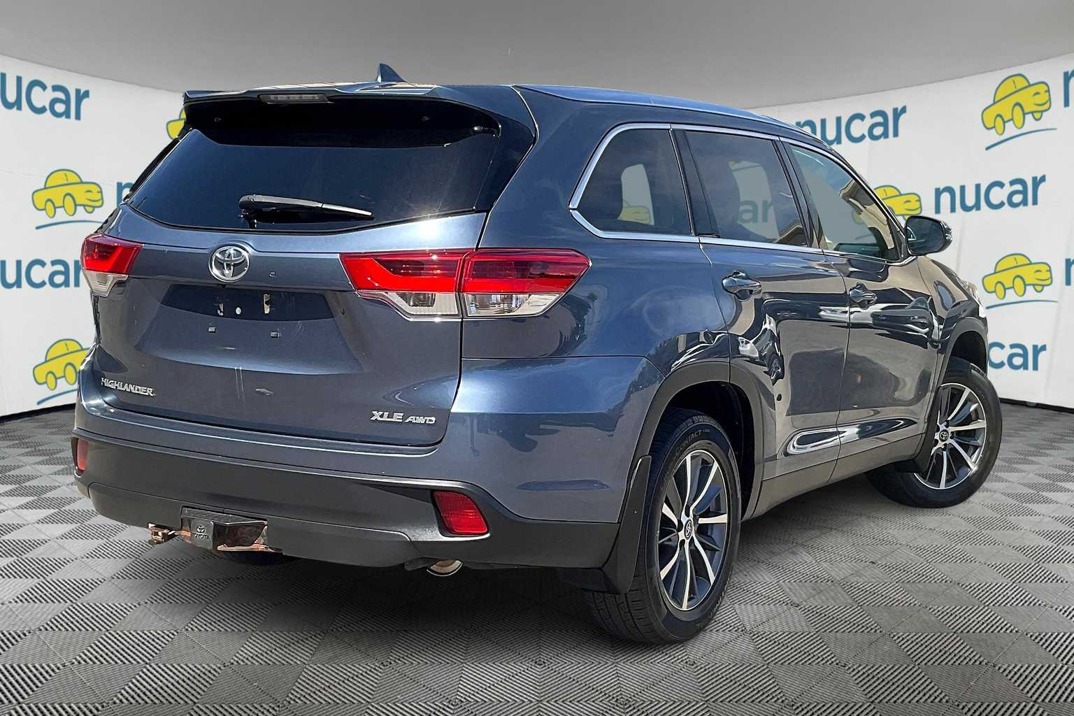 2019 Toyota Highlander XLE - Photo 6