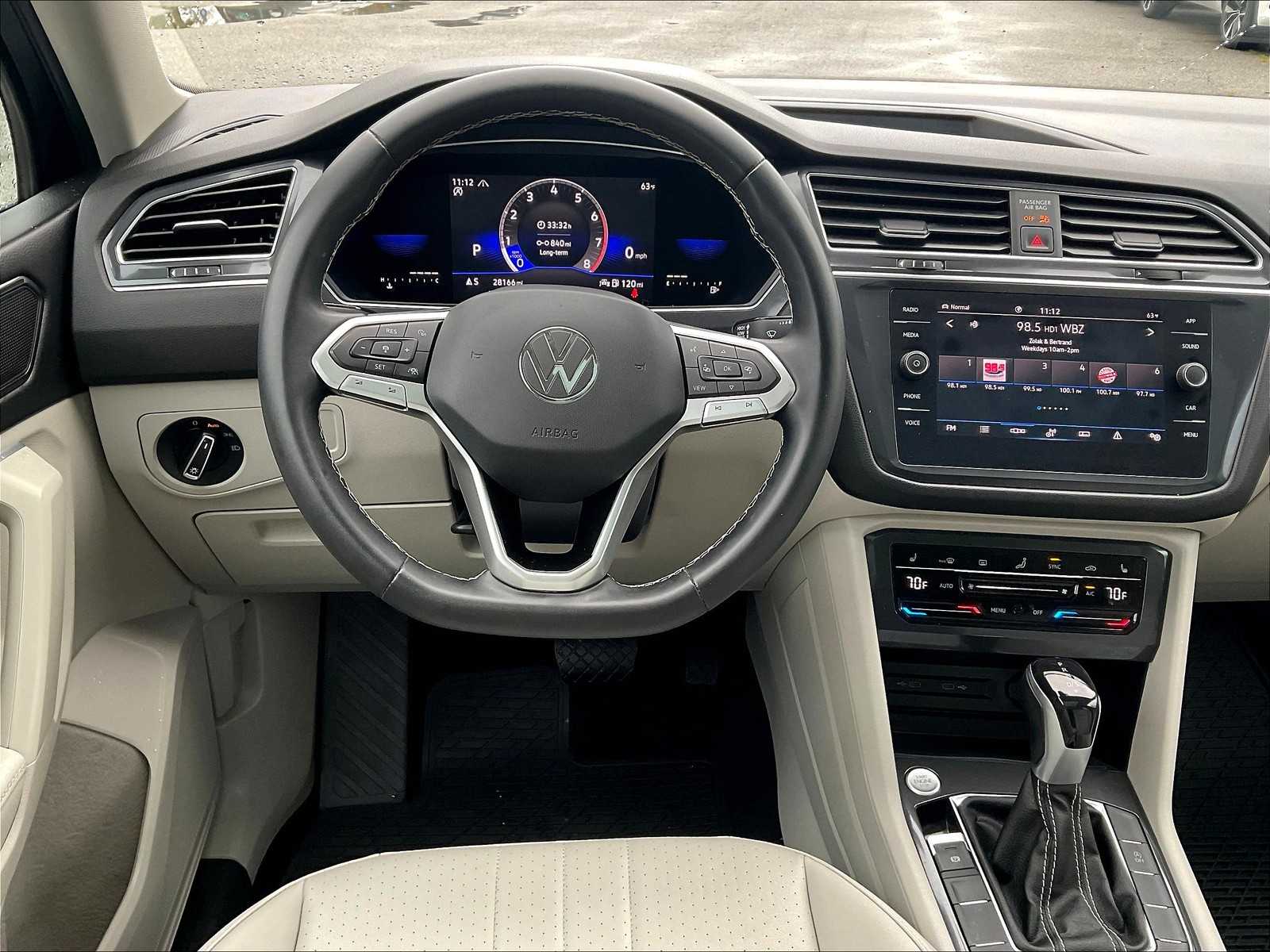 2023 Volkswagen Tiguan SE - Photo 17